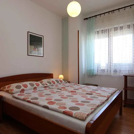 Apartment In - Insel Krk 13440 *